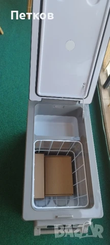 Хладилник фризер 12 / 24 и 220 волта, снимка 7 - Хладилни чанти - 50782095