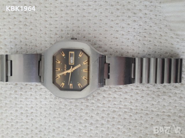 Японски автоматичен часовник