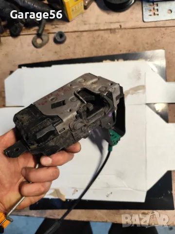 Предна дясна брава за Opel Astra H /Zafira B 