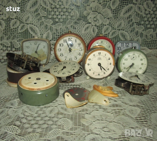 Механични будилници за части, сет , снимка 8 - Антикварни и старинни предмети - 53249144