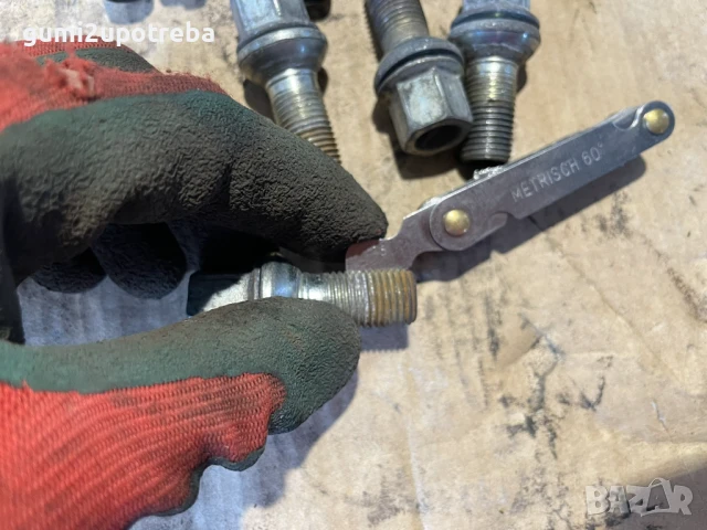 Болтове за Джанти Оригинал Volkswagen ID.3 М14х1,5х17мм, снимка 4 - Аксесоари и консумативи - 51039113