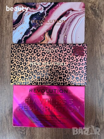 Палитри сенки за очи Revolution
