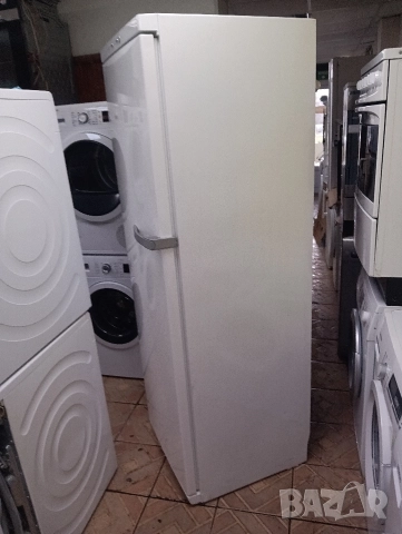 Огромен вертикален фризер с 8 чекмеджета Миеле Miele Made in Germany с две години гаранция!, снимка 2 - Фризери - 52543910