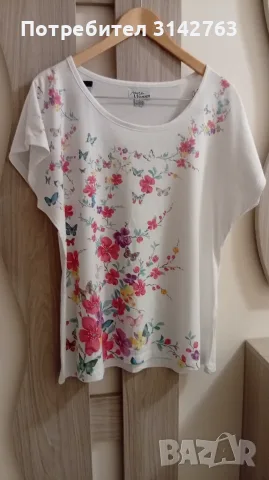 Блузка/ тениска на цветя. XL/XXL