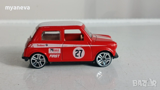 Метални колички ГАЗ-31105 Волга 1:34-39,Trabant 601, 1:64, Mini Cooper, 1:64. , снимка 8 - Коли, камиони, мотори, писти - 53713223
