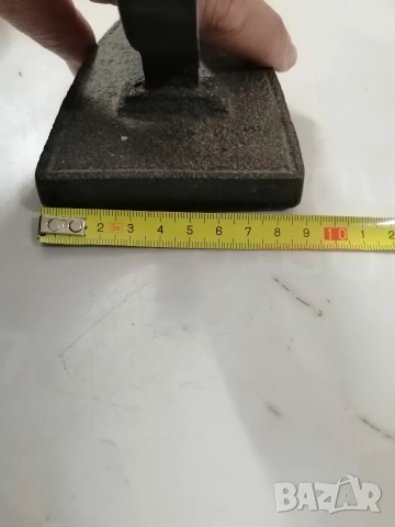 Ретро, чугунени ютии 2 броя, снимка 4 - Антикварни и старинни предмети - 53500078