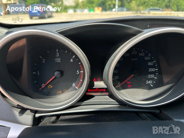 Mazda 3 MZR-CD 2.2, снимка 12 - Автомобили и джипове - 52105580