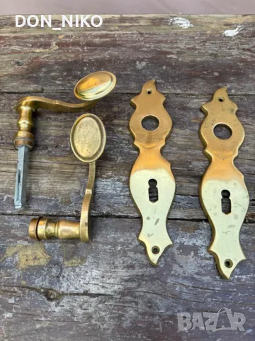 Бронзови Шилдове за брава , снимка 4 - Антикварни и старинни предмети - 50070084