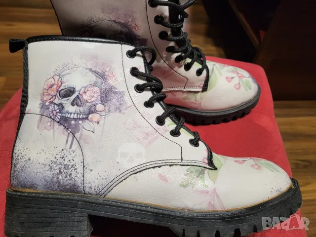 Страхотни ботички 