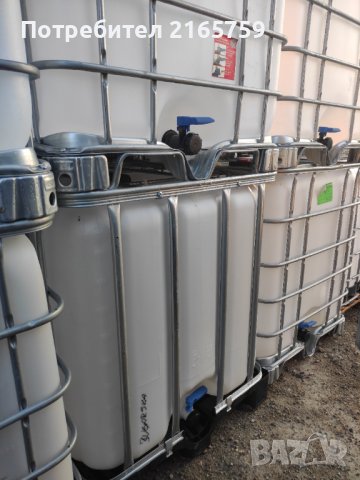 Бидони,Цистерни 1000 л. на палет с метален обков