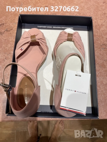 сандали с платформа Tommy Hilfiger чисто нови в розов цвят