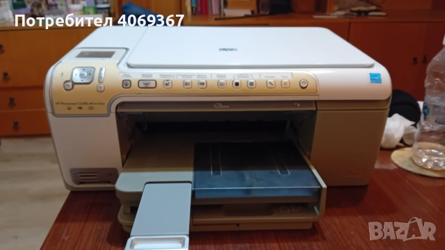 Продавам принтер, сканира но не принтира не знам защо , има касети с мастило и кабел ., снимка 2 - Друга електроника - 52528939