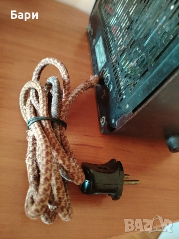 Старо малко бакелитено радио Philips 203U 37 Belgium(Белгия), снимка 10 - Колекции - 51550504