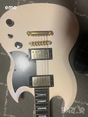 Продавам Harley Benton, снимка 9 - Китари - 56257853