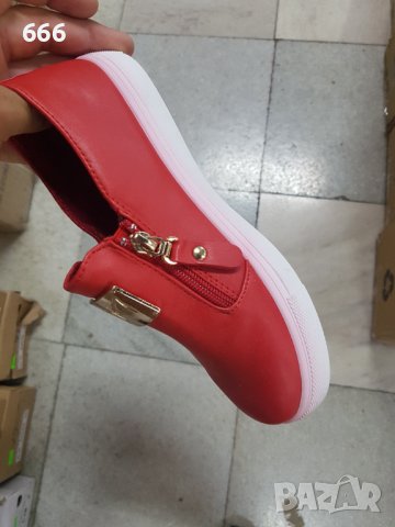 Обувки, снимка 4 - Дамски ежедневни обувки - 42274297