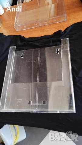 Плексигласови кутии- поставки стенни за брошури - флаери 23,5/25/3,5см, снимка 8 - Органайзери за бюро - 53397804