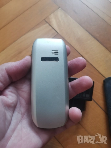 Nokia 1800, зарядно и кожен калъф , снимка 3 - Nokia - 51657963