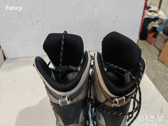 Високи спортни обувки Salomon 37 номер, снимка 6 - Други - 52246298