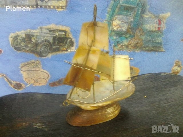 Корабче от мида и седеф - сувенир