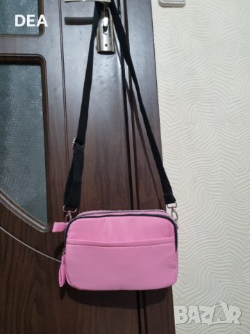 Розова чанта БАРБИ Crossbody-30лв.НОВА, снимка 1