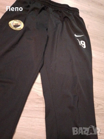 Долнище Nike, снимка 2 - Спортни дрехи, екипи - 53488812