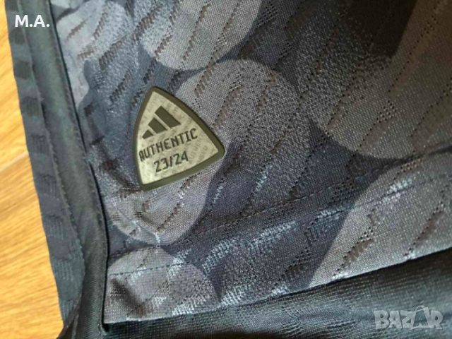 Authentic Екип на Реал Мадрид Размер L, снимка 4 - Футбол - 52332992