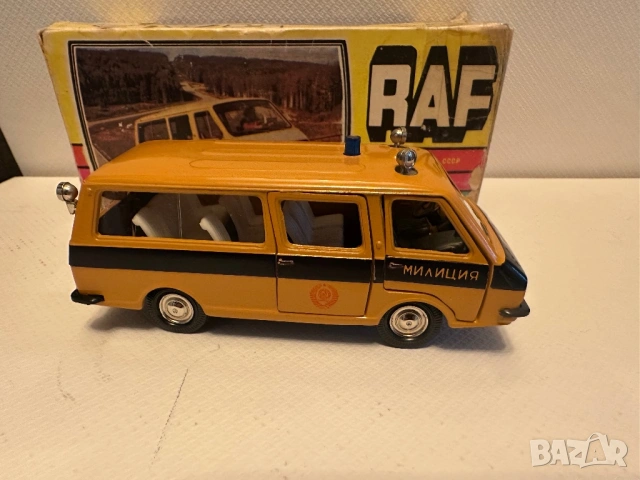 Ussr 1/43,Ссср 1/43, Раф 1/43, снимка 2 - Колекции - 53184870