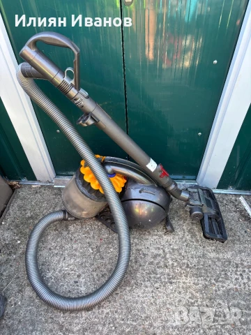 Прахосмукачка Dyson