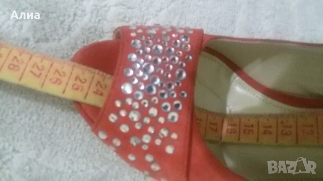 Високи червени елегантни велурени обувки -италиански 37, снимка 5 - Сандали - 16038615