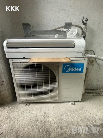 Климатик Midea 12-ка използван