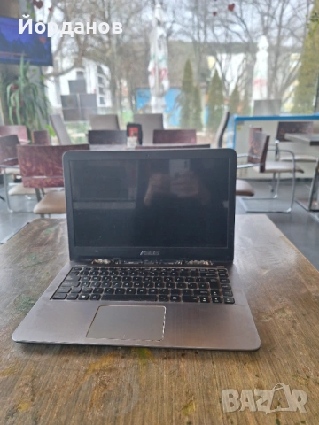 Лаптоп ASUS, снимка 4 - Лаптопи за дома - 53441979