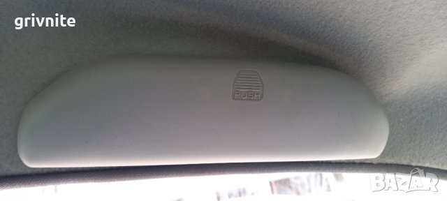 Кутия за очила Mitsubishi Space Star