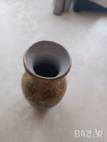 Китайска ваза с красиви орнаменти, снимка 4 - Вази - 39441236
