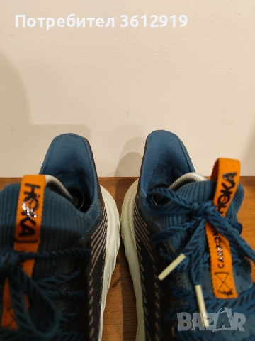 Hoka, перфектно състояние , снимка 4 - Спортни обувки - 52840514