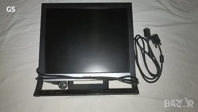 Продавам LCD монитор Sony SDM-HS75 17 инча