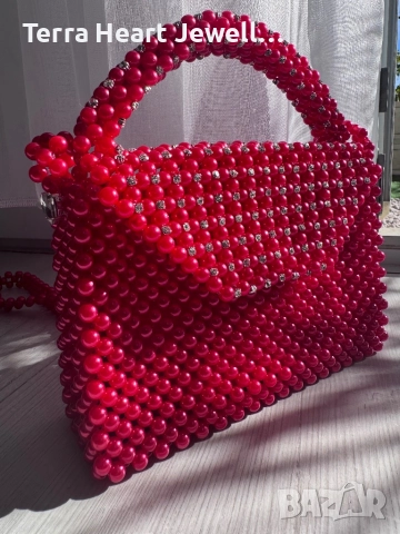 Дамска чанта от перли и кристали, снимка 8 - Чанти - 52502120