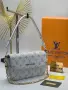 Louis Vuitton Луксозна Дамска Чанта С Релефно Лого И Златни Детайли Код SEM-66, снимка 6