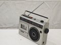 Малък касетофон, снимка 1 - Радиокасетофони, транзистори - 41126924