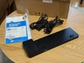HP 2013 UltraSlim Docking Station + оригинален 65W AC адаптер, захранващ кабел и документация, снимка 2