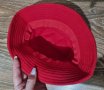 Червена шапка-10лв.НОВА, снимка 2