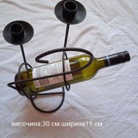 Метален свещник с поставка за бутилка , снимка 1 - Декорация за дома - 38053034