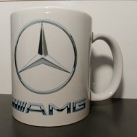 Бяла порцеланова чаша с логото на Мерцедес/Mercedes, снимка 1 - Чаши - 40822445