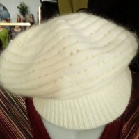 Дамски,ръчно плетени, зимни шапки от вълна,ангора,мохер,мерино, снимка 9 - Шапки - 27564081
