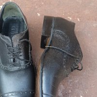 Елегантни мъжки обувки с връзки,

изработени са от естествена кожа,

, снимка 2 - Официални обувки - 42326388