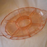 Арт Деко Стъклена чиния за ордъовар розов  цвят, снимка 1 - Други ценни предмети - 41335137