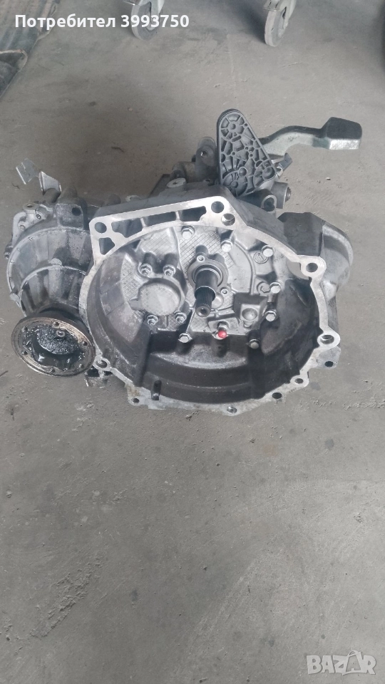 Ръчна скоростна кутия за Голф 5 , Туран и др., снимка 1