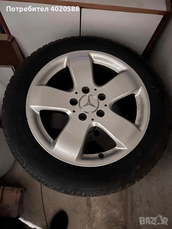Оригинални джанти Mercedes-Benz (16 инча) със зимни гуми Lassa (DOT 2022) , снимка 1