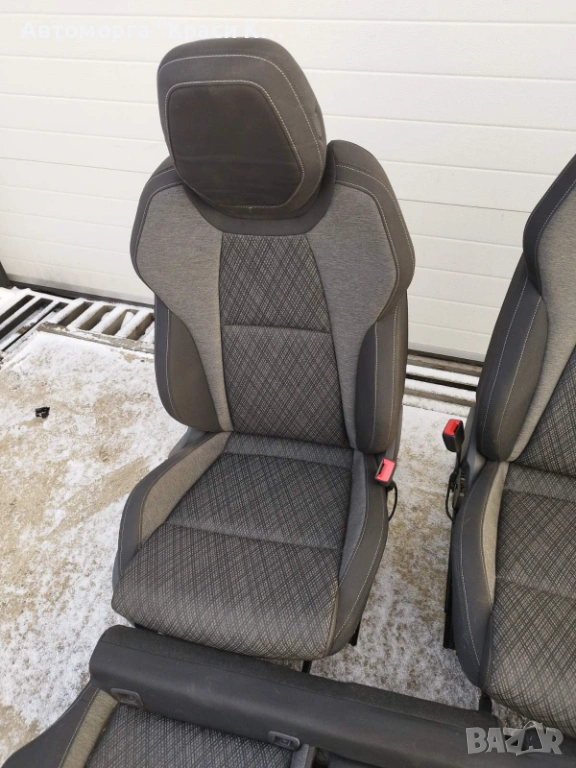 предни и задни седалки за Шкода KAROQ 2024г текстил подгрев на целия салон, снимка 1