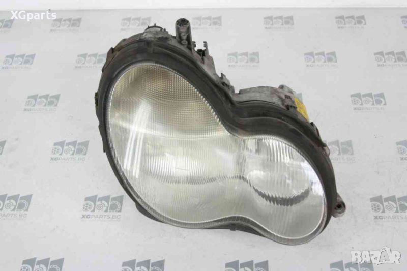 Десен фар за Mercedes C-class W203 (2000-2007) 0301166272, снимка 1