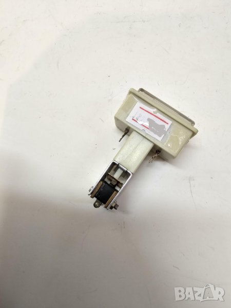 Промишлен бутон - незадържащ , снимка 1